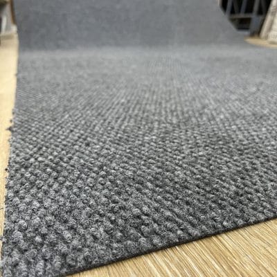 Tapis d'hiver flexible (5,99 $ – 11,99 $ / pied linéaire) avec options antidérapantes - Maxidot