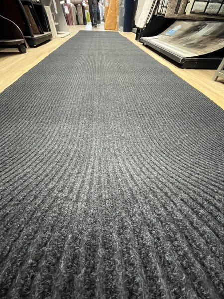 MaxiRibNoir7 Tapis d'hiver MAXIRIB (5.99$ – 11.98$ / Pied Linéaire)