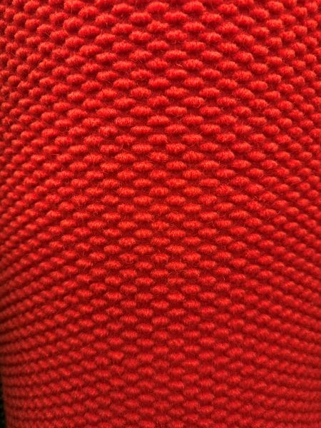 NEXT PURSUIT ROUGE CLAIR Tapis d'hiver vibrant à 3,99 $ / pied carré, parfait pour toute décoration - Next Pursuit Rouge Clair