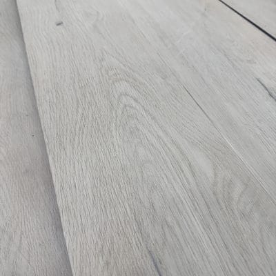 Plancher de vinyle gris pale 7608