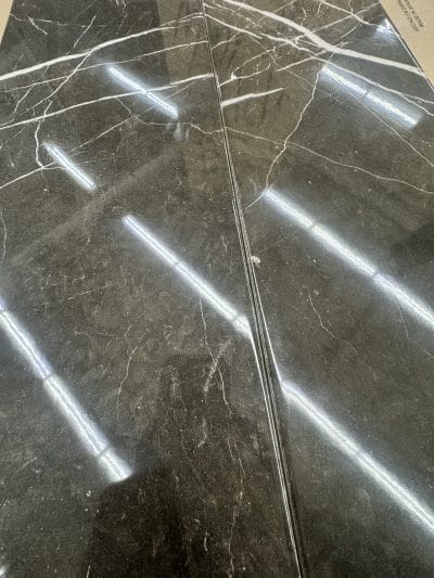 Céramique Mur 8"x 24"- 0.99$/pi²