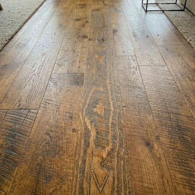 Plancher Vinyle SPC 6"x48" Liquidation 1.29$/pi² - Aloft Flamed Oak Canyon