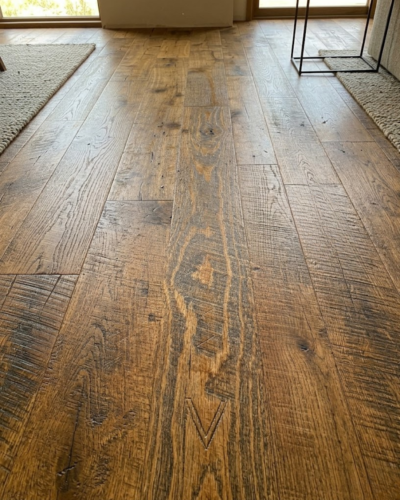 Plancher Vinyle SPC 6"x48" Liquidation 1.29$/pi² - Aloft Flamed Oak Canyon