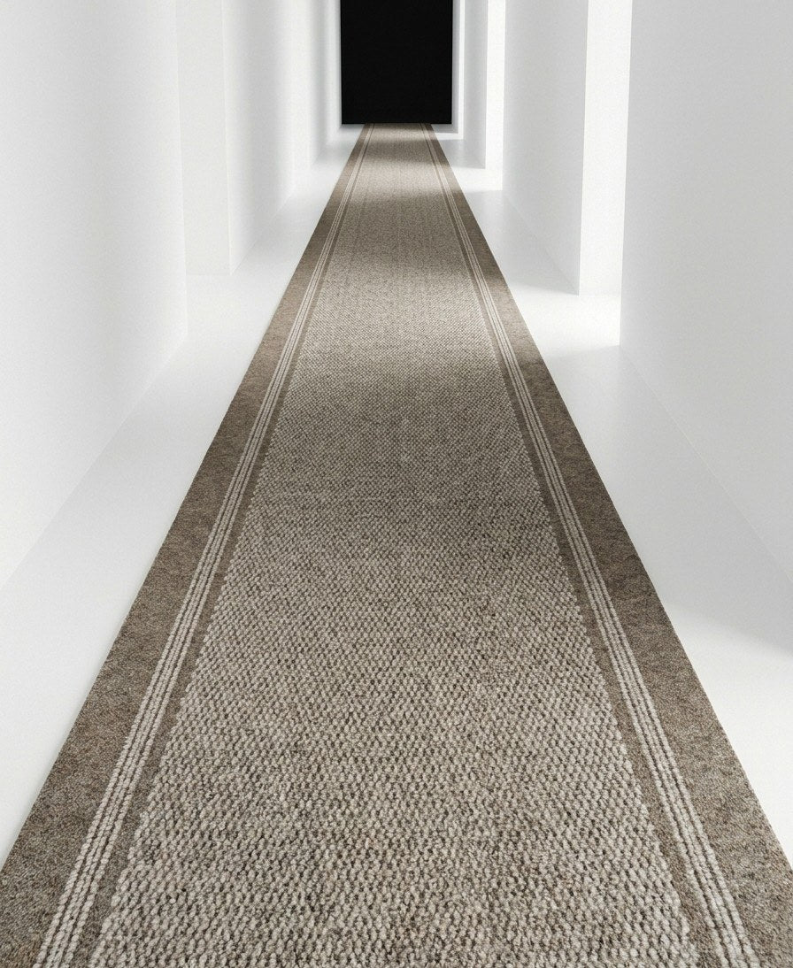 Tapis de passage Gold Medallion beige 27 po – coupé sur mesure